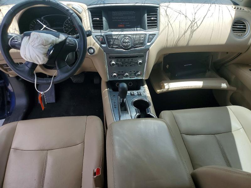 2017 Nissan Pathfinder sl