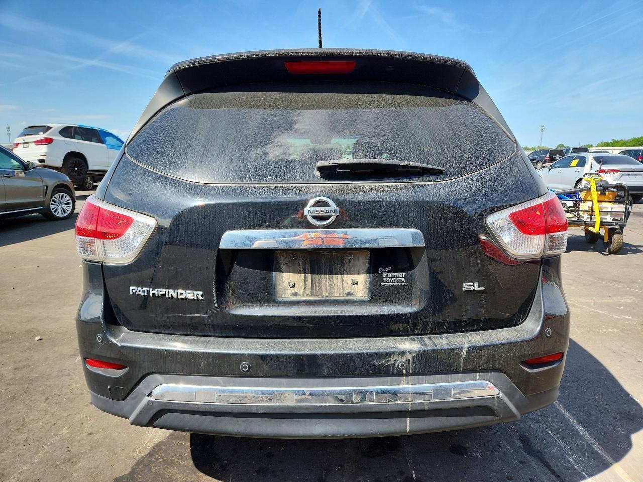 2015 Nissan Pathfinder sl