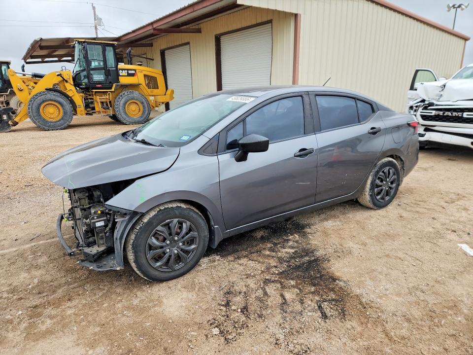 2020 Nissan Versa s