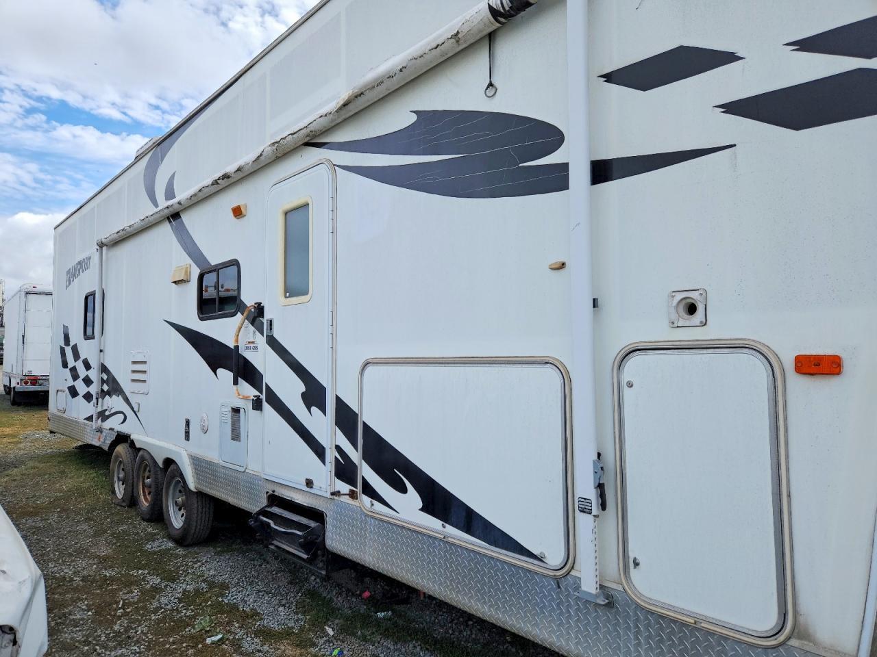 2006 Tahoe 2006 Transport Marquez Camper