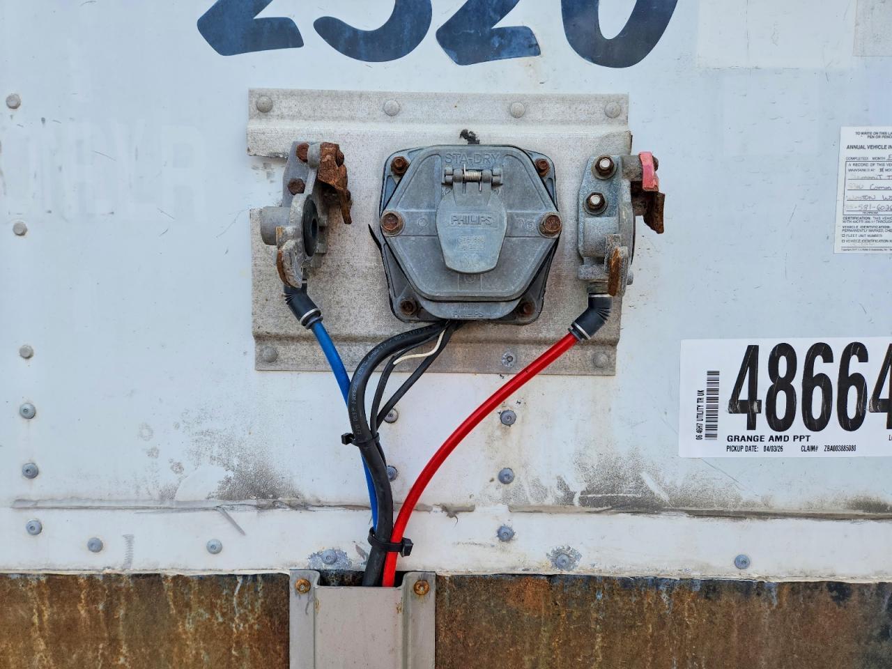 2006 Utility VS2DC DRY Van Trailer