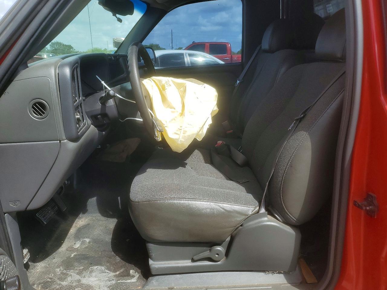 2004 Chevrolet Silverado C1500