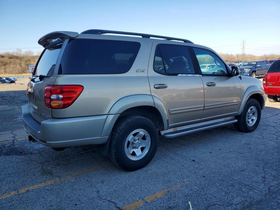 2004 Toyota Sequoia SR5