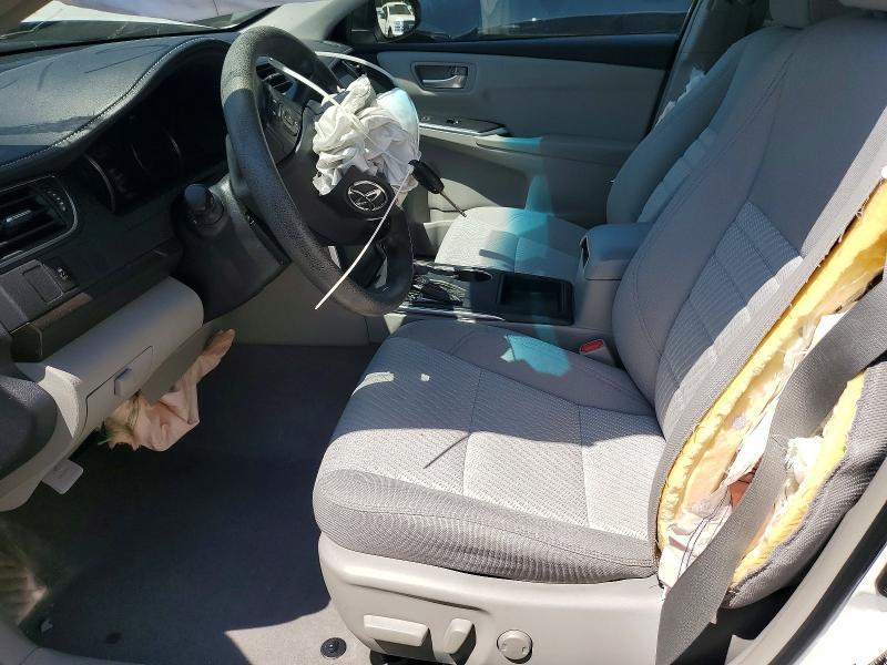 2017 Toyota Camry le