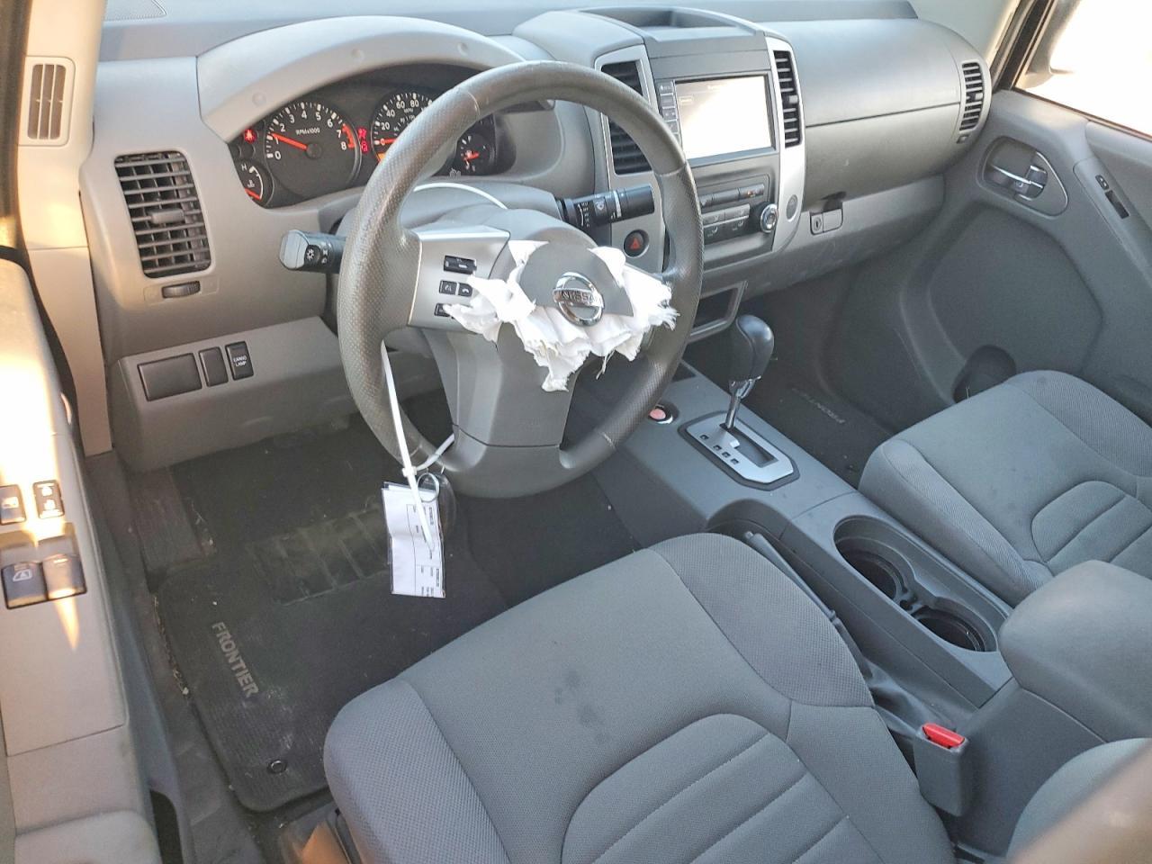 2021 Nissan Frontier S