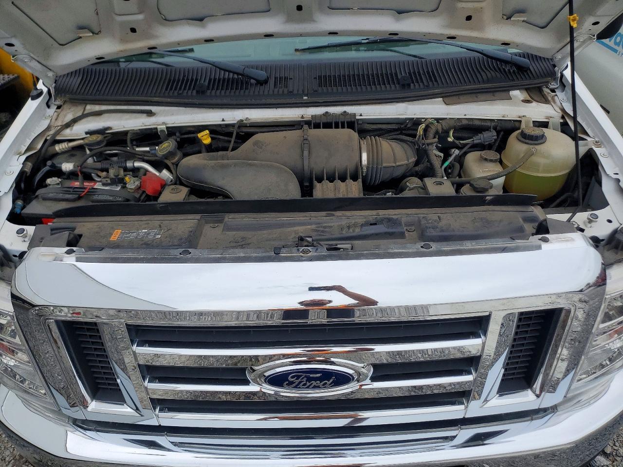 2019 Ford Econoline E450 Super Duty Cutaway Van