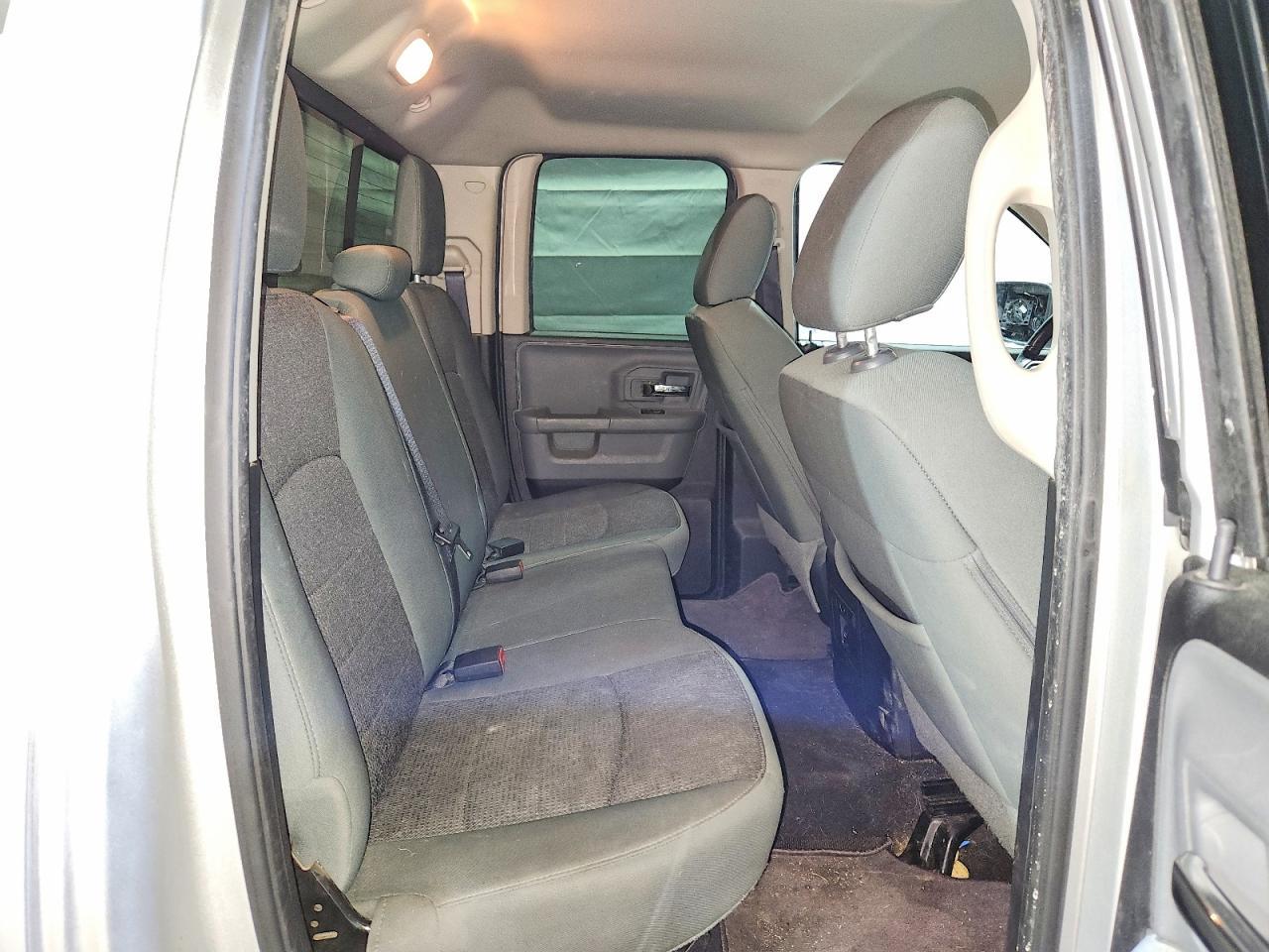 2015 Dodge RAM 1500 SLT