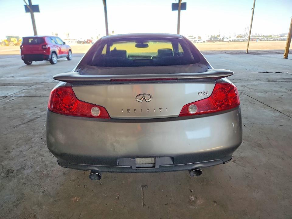 2004 Infiniti G35 Base