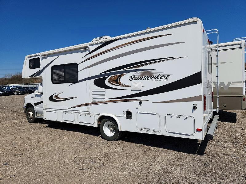 2013 Ford Econoline E450 Super Duty Cutaway Van