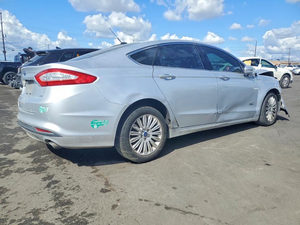 2016 Ford Fusion se Phev