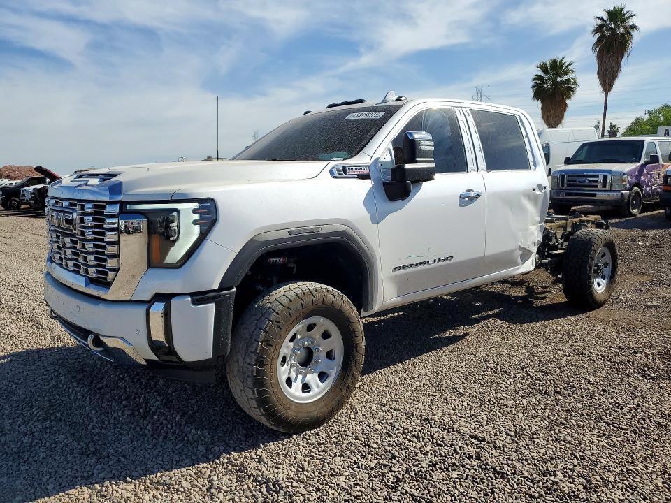 2024 GMC Sierra K3500 Denali