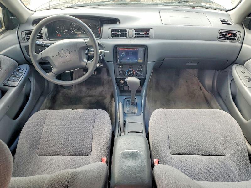 2000 Toyota Camry le V6