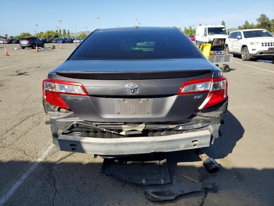 2013 Toyota Camry se