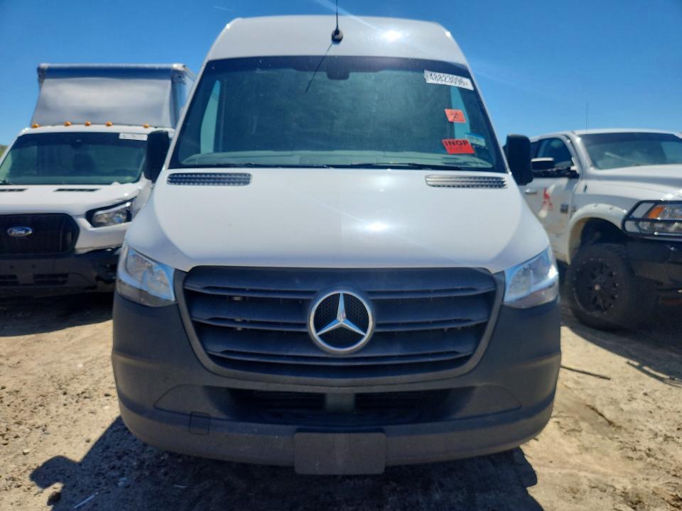 2022 Mercedes-Benz Sprinter 2500 Delivery van