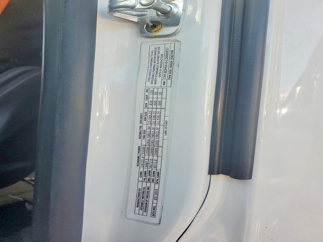 2020 Peterbilt 579