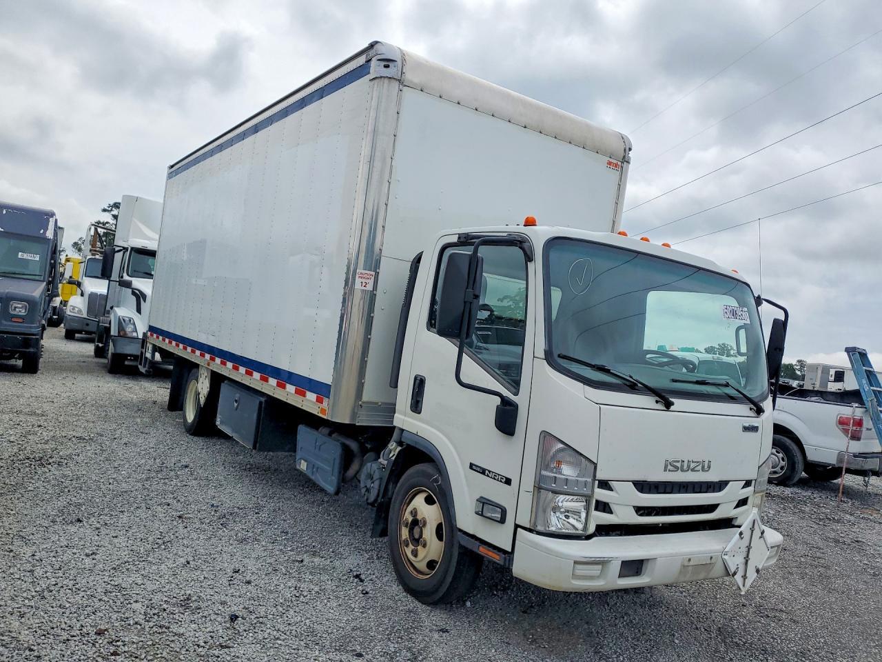 2017 Isuzu NRR BOX Truck