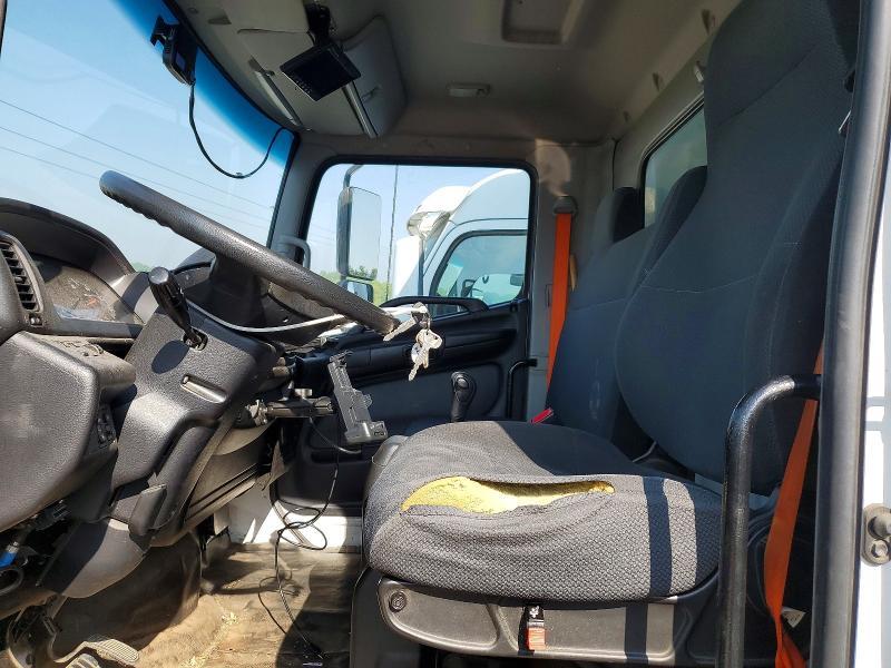 2017 Hino 258/268 BOX Truck
