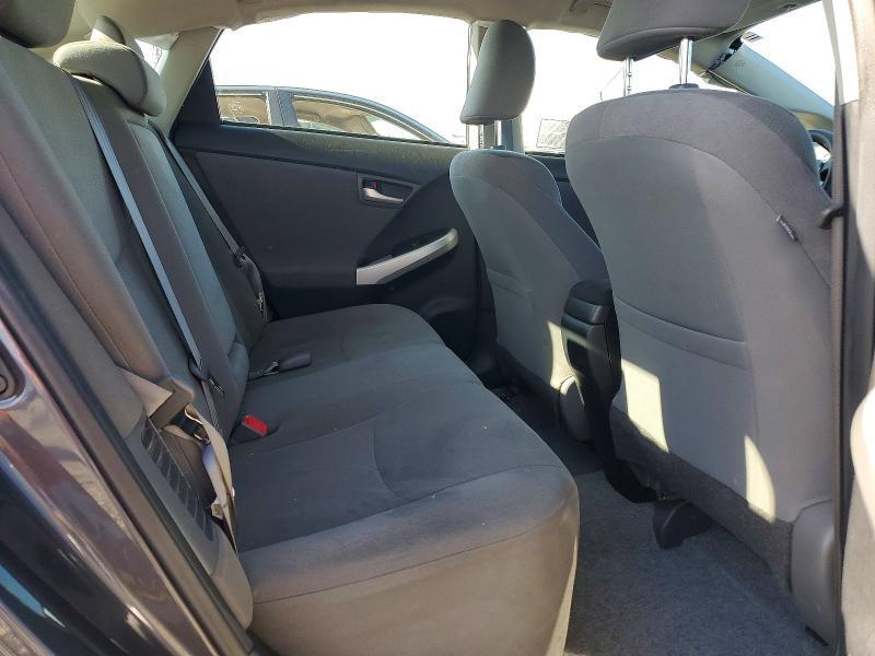 2014 Toyota Prius Plug-in Hybrid Base