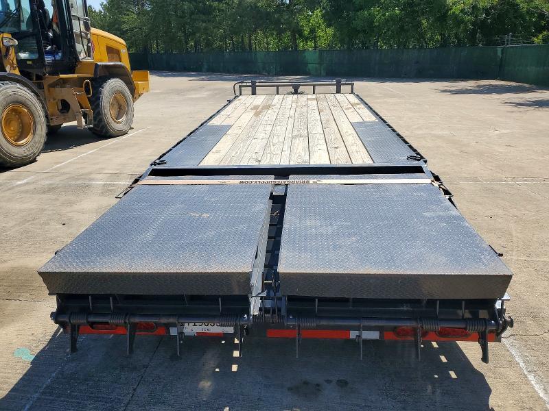 2025 Lamar F8022427 Equipment Trailer