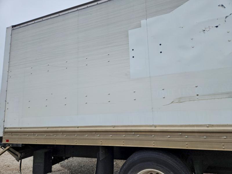 2020 Freigliner 2020 Freightliner Business Class M2 BOX Truck