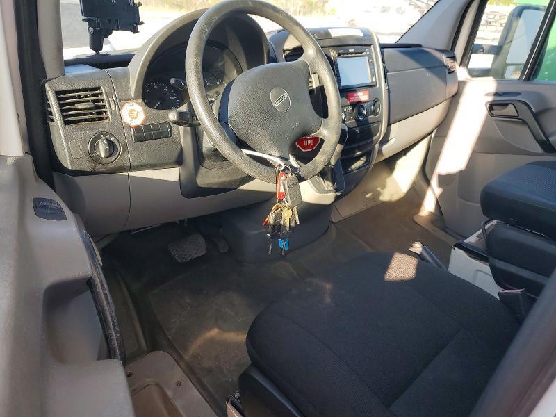 2011 Freightliner Sprinter Delivery Truck