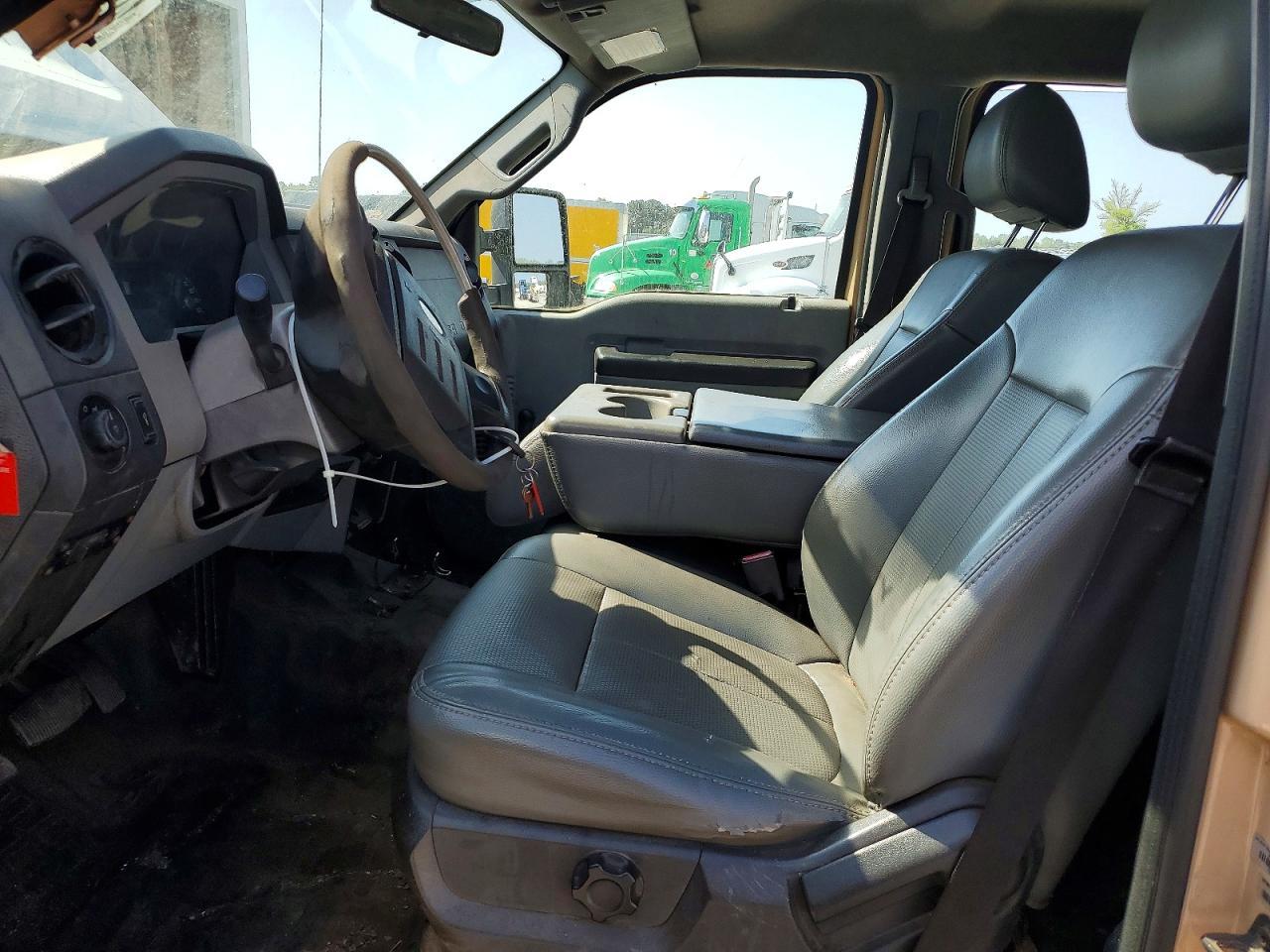 2012 Ford F450 Super Duty Flatbed Truck