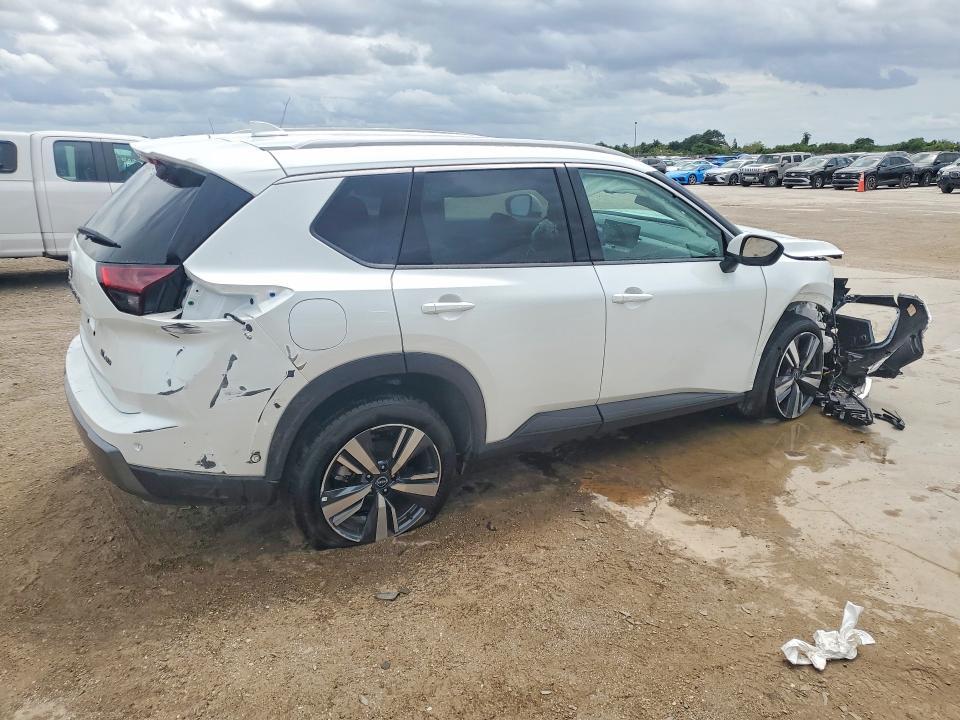 2026 Nissan Rogue sl