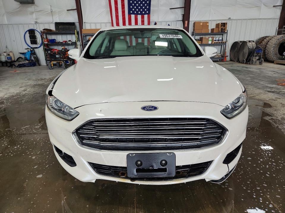 2015 Ford Fusion Titanium hev