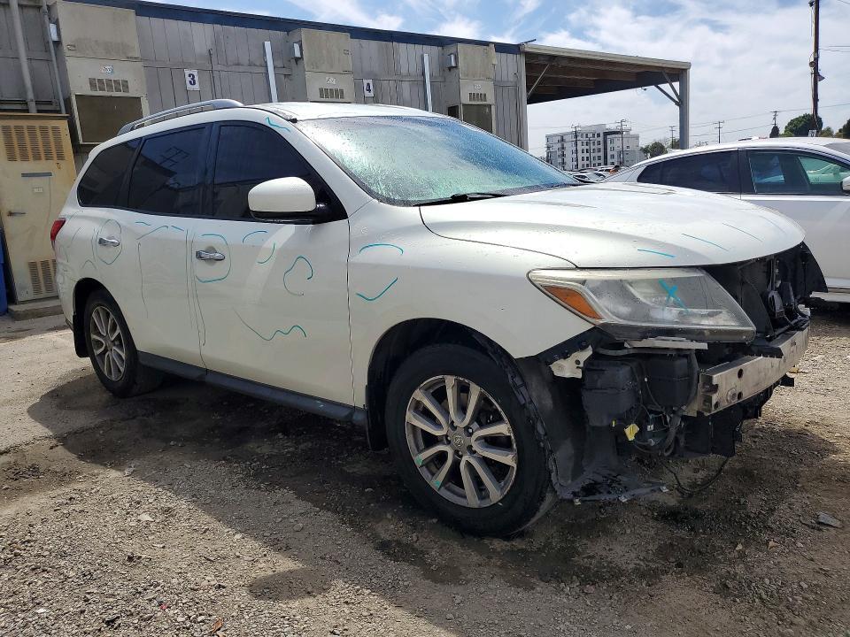 2014 Nissan Pathfinder sv