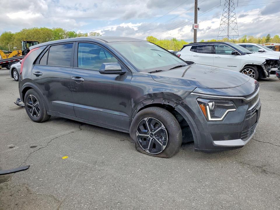 2026 KIA Niro lx