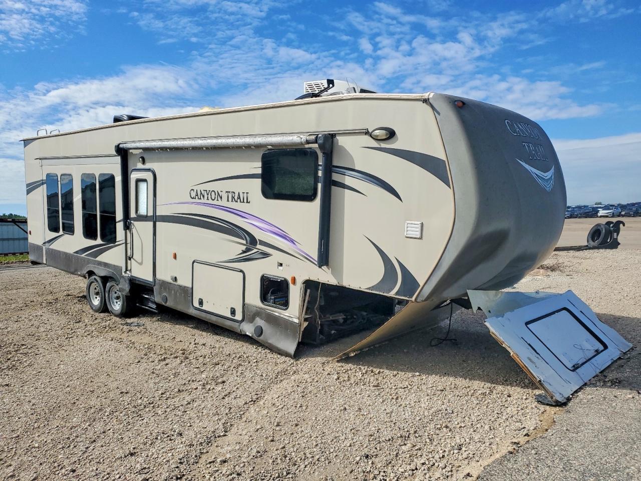 2015 Gulf Craft Inc. 2015 Gulf Stream Canyon Trail Camper