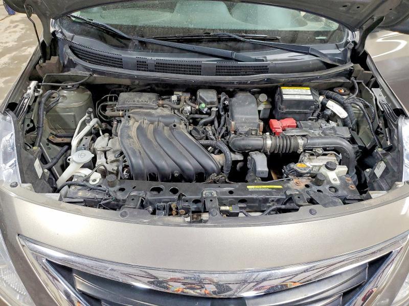 2015 Nissan Versa 1.6 s Plus