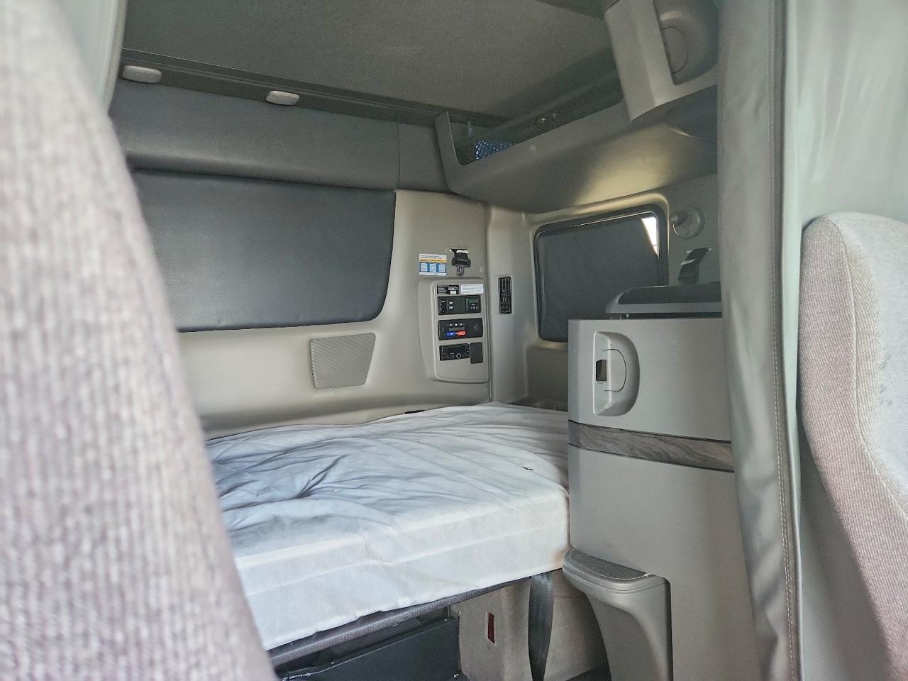 2023 International LT625 Semi Truck