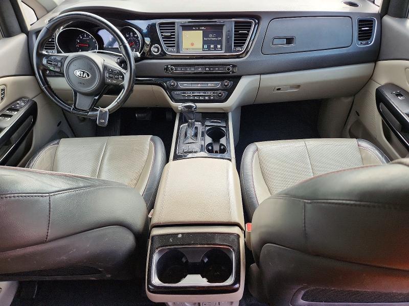2016 KIA Sedona sx