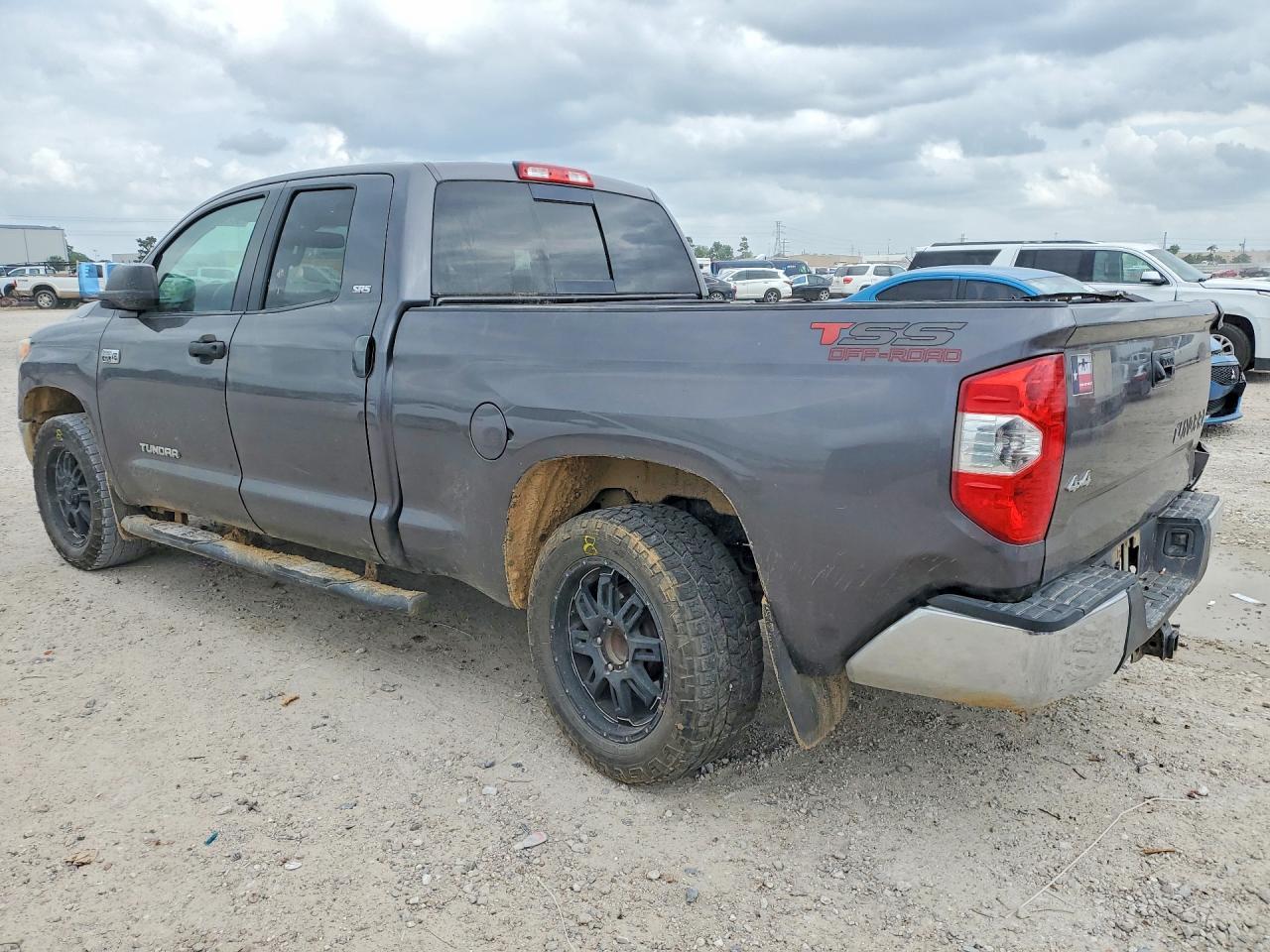 2014 Toyota Tundra SR5