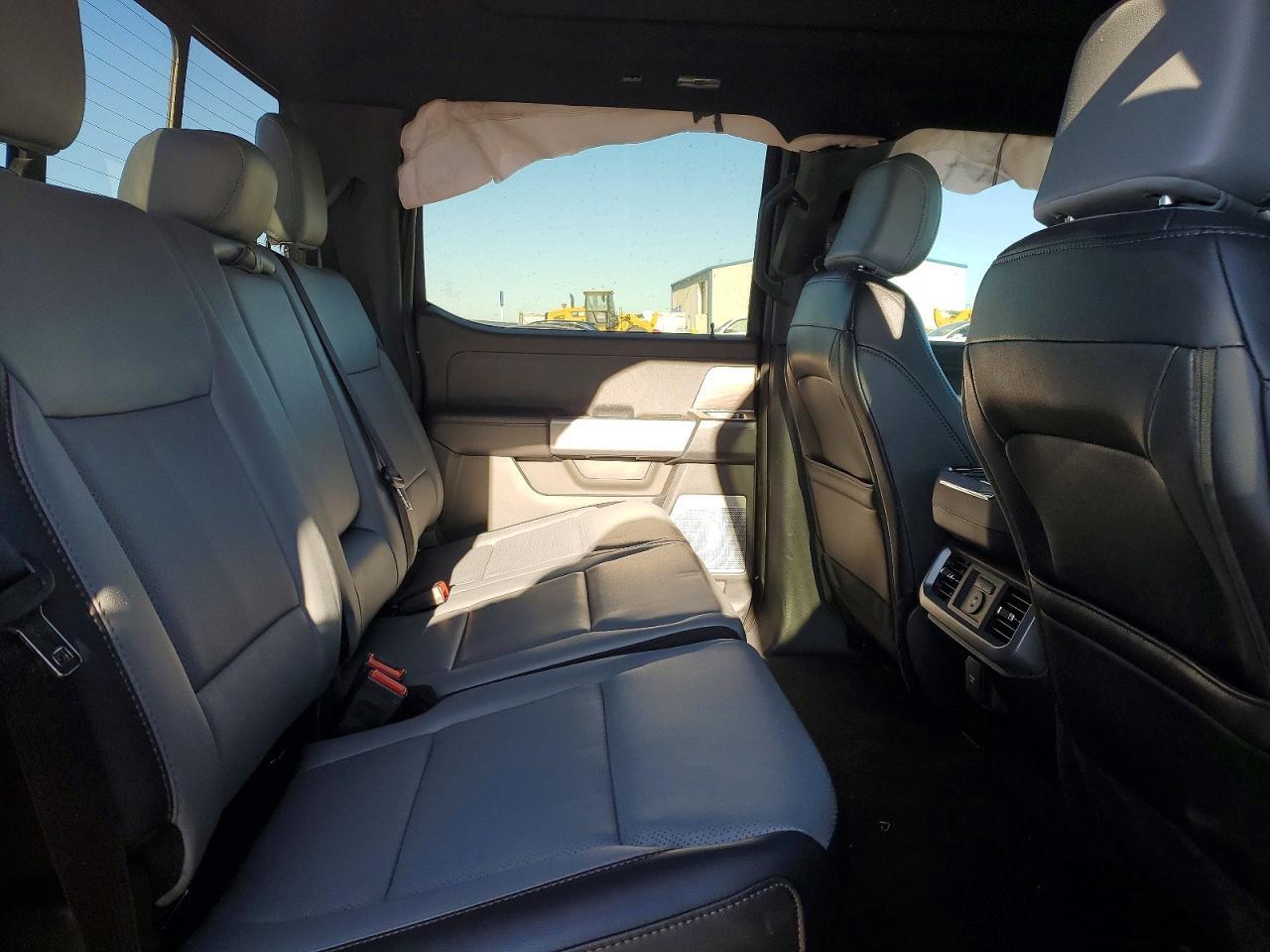 2025 Ford F150 Lightning Lariat