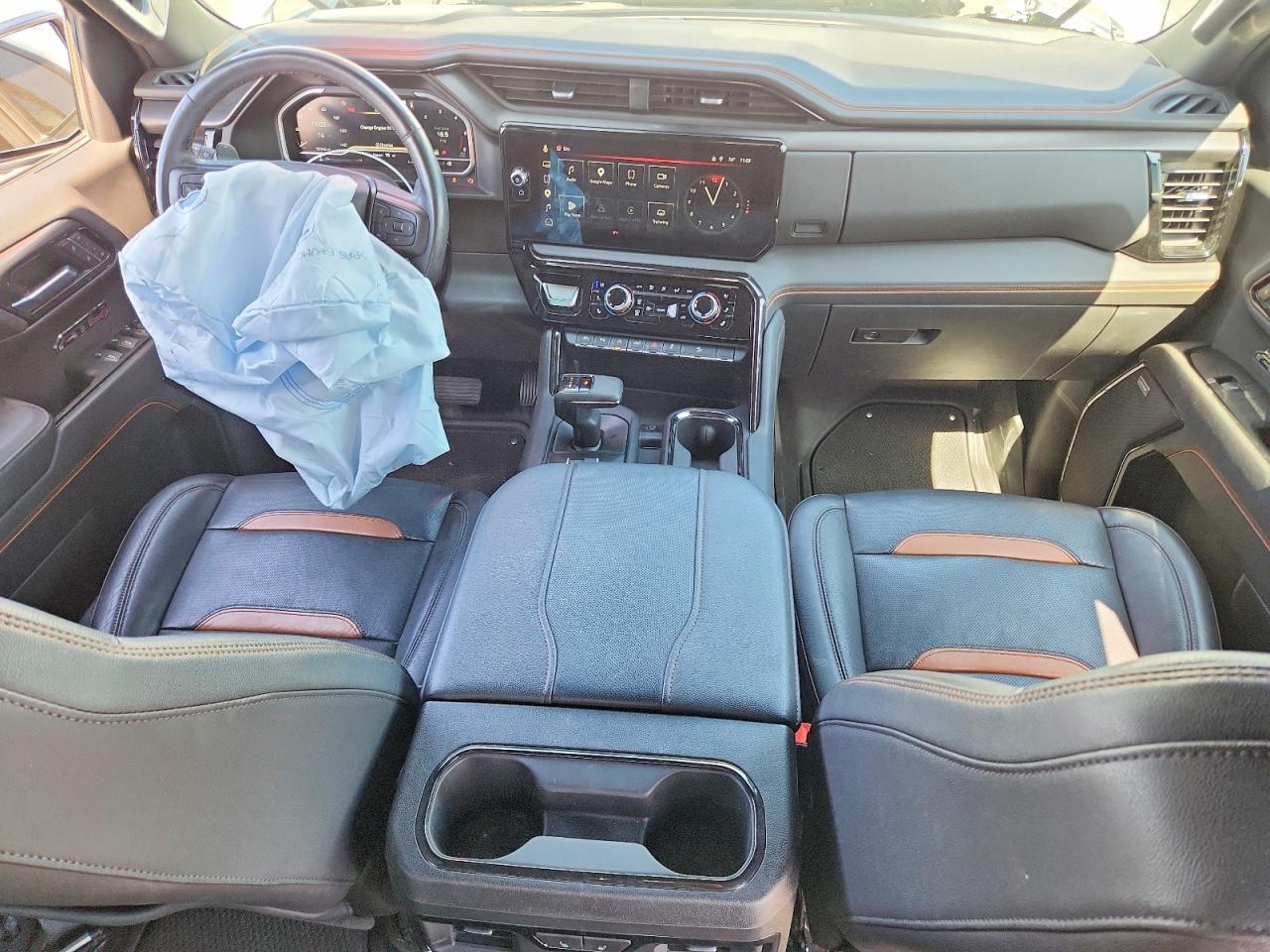 2023 GMC Sierra K1500 AT4