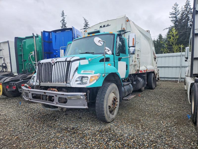 2003 International 7400 Refuse Truck