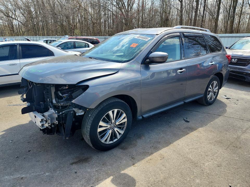 2019 Nissan Pathfinder sv