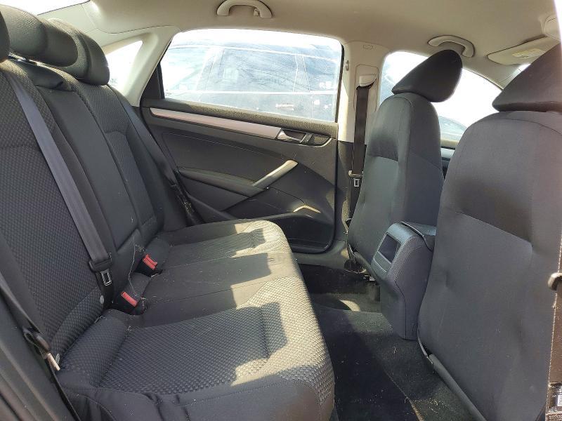 2012 Volkswagen Passat s