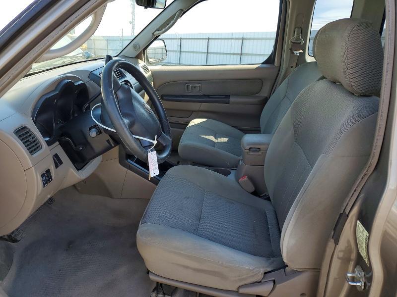 2004 Nissan Frontier King cab xe