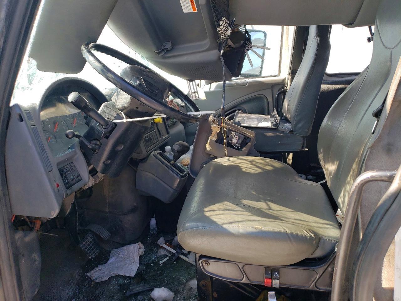 2008 International 4300 Rollback Truck