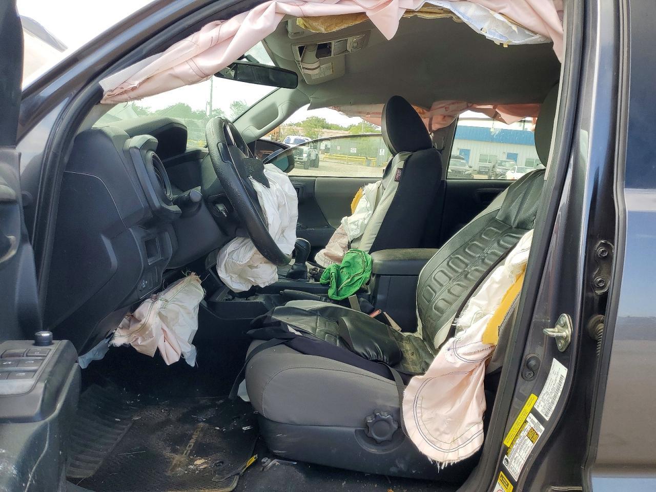 2016 Toyota Tacoma SR