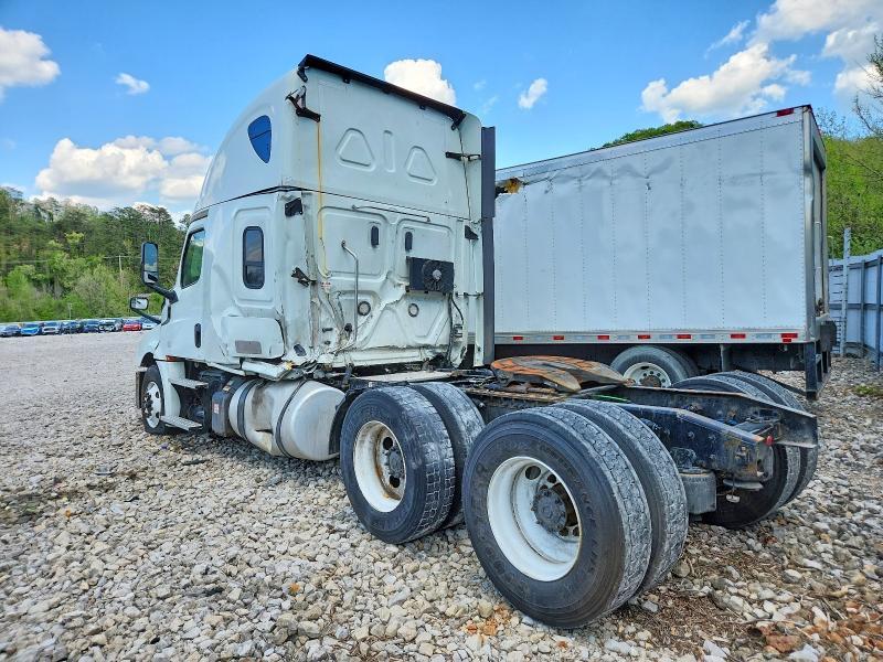 2020 Freigliner 2020 Freightliner Cascadia 126 Semi Truck