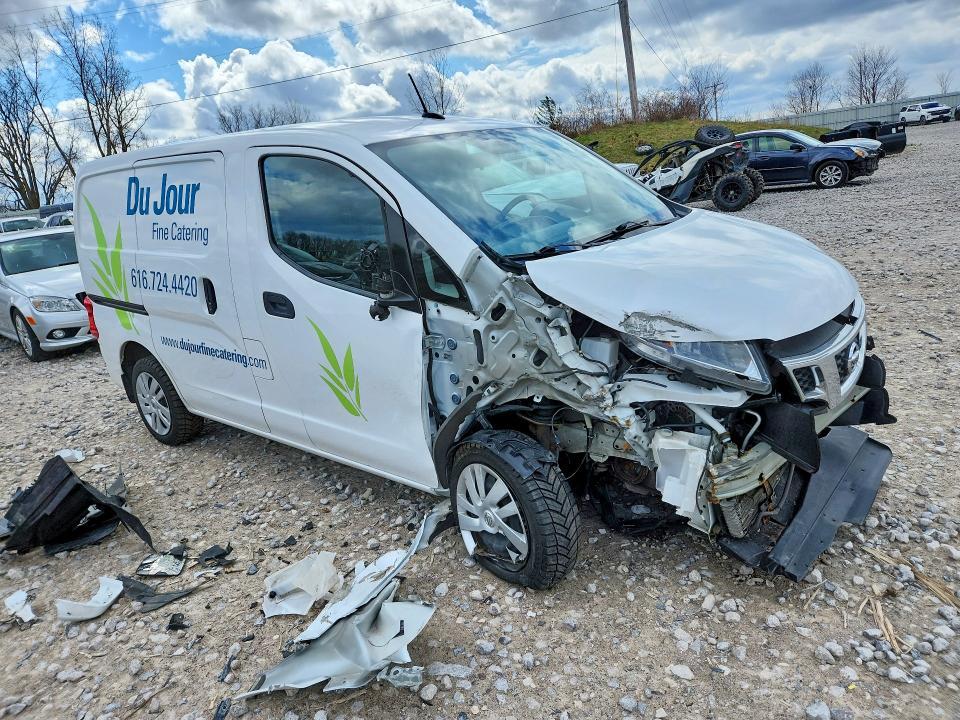 2017 Nissan NV200 SV