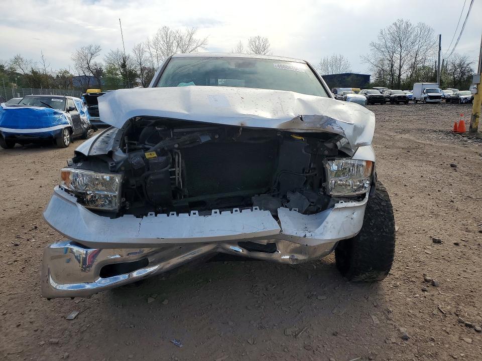 2015 Dodge RAM 1500 SLT