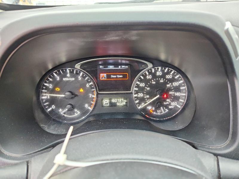 2015 Nissan Pathfinder sv