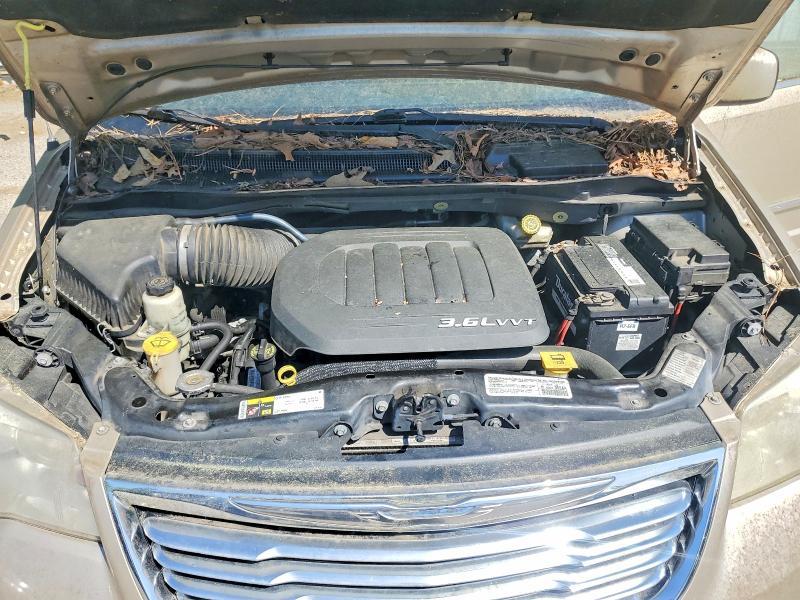 2014 Chrysler Town & Country Touring