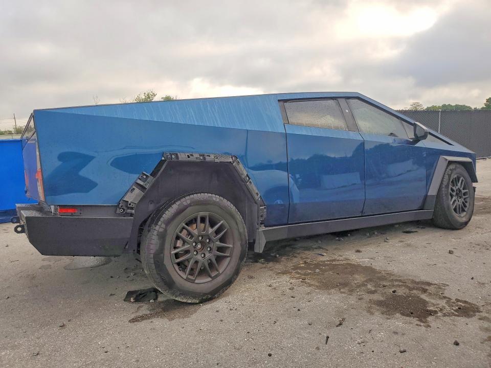 2024 Tesla Cybertruck
