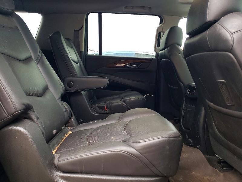 2016 Cadillac Escalade esv Luxury